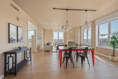 360 W Washington Avenue #901, Madison, WI 53703 - Photo 16