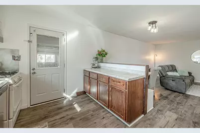 906 Chicory Way, Sun Prairie, WI 53590 - Photo 6