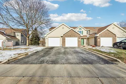 273 Kearney Way, Waunakee, WI 53597 - Photo 2
