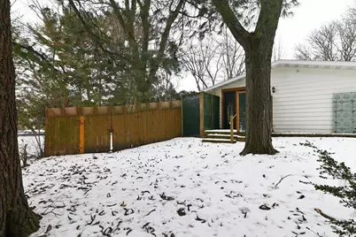 2102 Manor Green Drive, Madison, WI 53711 - Photo 42