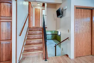 2102 Manor Green Dr, Madison, WI 53711 - Photo 24