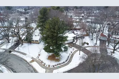 2102 Manor Green Drive, Madison, WI 53711 - Photo 46