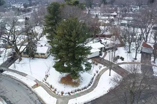 2102 Manor Green Dr, Madison, WI 53711 - Photo 46