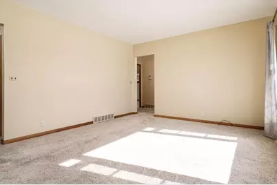 2449 W Forest Avenue, Beloit, WI 53511 - Photo 18