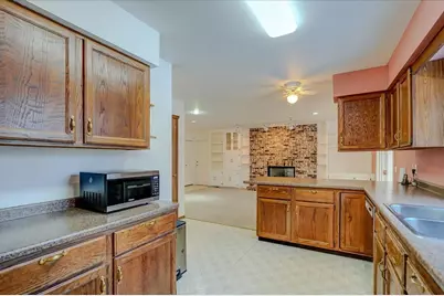 5654 Pennwall Street, Fitchburg, WI 53711 - Photo 14