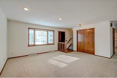 5654 Pennwall Street, Fitchburg, WI 53711 - Photo 8