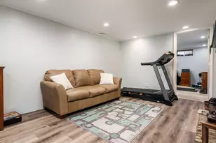 403 Hart Dr, Clinton, WI 53525 - Photo 22