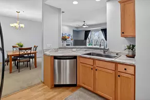 8274 Starr Grass Dr, Madison, WI 53719 - Photo 12