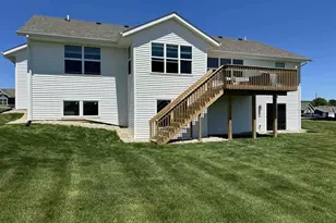 3709 Prairie Falcon Pass, Beloit, WI 53511 - Photo 4