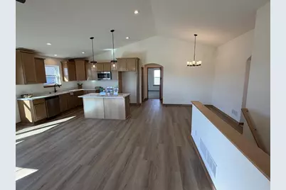 5825 Bridle Way, Madison, WI 53718 - Photo 6