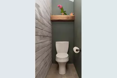 2557 Chamberlain Avenue, Madison, WI 53705 - Photo 14