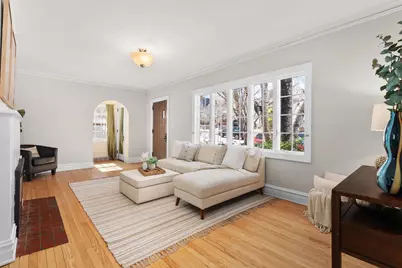 2557 Chamberlain Avenue, Madison, WI 53705 - Photo 2