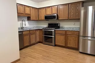 1424 Dayton Dr, Janesville, WI 53545 - Photo 8