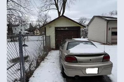 1020 Oak Street, Beloit, WI 53511 - Photo 2