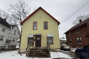 1020 Oak St, Beloit, WI 53511 - Photo 6