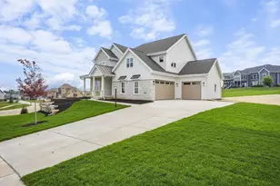 920 Carnoustie Way, Oregon, WI 53575 - Photo 2