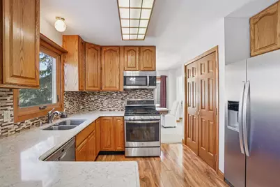 1703 Cumberland Court, Waunakee, WI 53597 - Photo 10