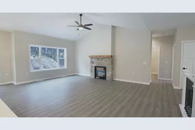 2050 Arbor Ridge Way, Janesville, WI 53548 - Photo 4