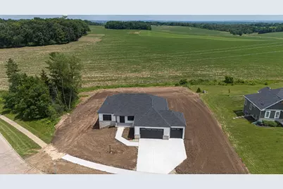 2050 Arbor Ridge Way, Janesville, WI 53548 - Photo 2