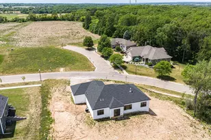 2050 Arbor Ridge Way, Janesville, WI 53548 - Photo 4