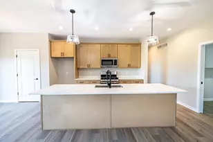 2050 Arbor Ridge Way, Janesville, WI 53548 - Photo 8