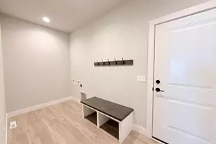 4719 Bellflower Dr, DeForest, WI 53532 - Photo 14