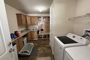 N114W20932 Briarwood Ln, Germantown, WI 53022 - Photo 10