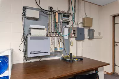 123 N Spring Street, Beaver Dam, WI 53916 - Photo 16