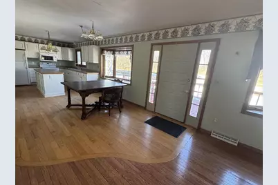 W10035 Highway 82, Elroy, WI 53929 - Photo 8