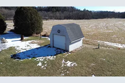 W10035 Highway 82, Elroy, WI 53929 - Photo 44