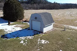 W10035 Hwy 82, Elroy, WI 53929 - Photo 44