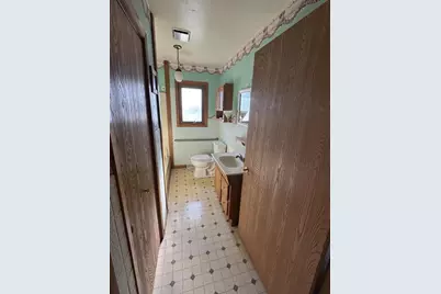 W10035 Highway 82, Elroy, WI 53929 - Photo 12