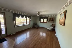 W10035 Hwy 82, Elroy, WI 53929 - Photo 6