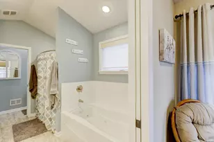 910 Yorktown Rd, DeForest, WI 53532 - Photo 28