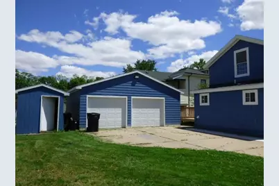 423 St. Lawrence Avenue, Beloit, WI 53511 - Photo 2