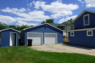 423 St Lawrence Ave, Beloit, WI 53511 - Photo 2