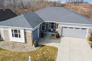 6 Bellingrath Ct, Madison, WI 53558 - Photo 1