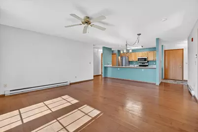 715 Canterberry Court #109, West Bend, WI 53090 - Photo 4