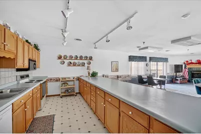 715 Canterberry Court #109, West Bend, WI 53090 - Photo 22