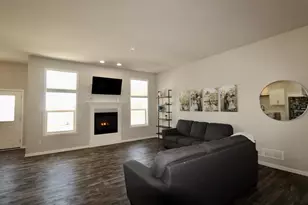 2635 S Claremont Dr, Beloit, WI 53511 - Photo 6