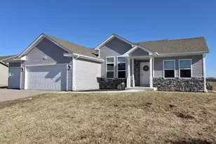 2635 S Claremont Dr, Beloit, WI 53511 - Photo 1