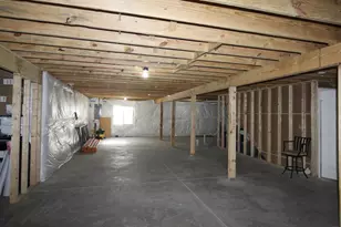 2635 S Claremont Dr, Beloit, WI 53511 - Photo 28