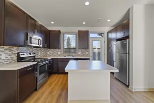 2813 No Oaks Ridge, Fitchburg, WI 53711 - Photo 2