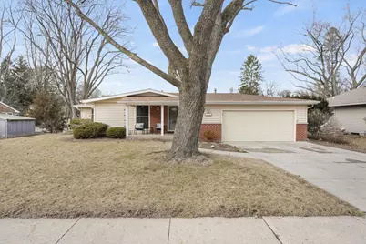 5526 Englewood Road, Madison, WI 53705 - Photo 2