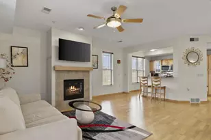 8235 Starr Grass Dr, Madison, WI 53719 - Photo 4