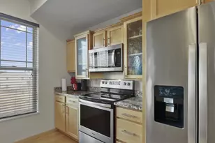 8235 Starr Grass Dr, Madison, WI 53719 - Photo 14