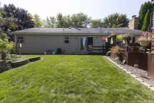 1018 Monroe St, Fort Atkinson, WI 53538 - Photo 10