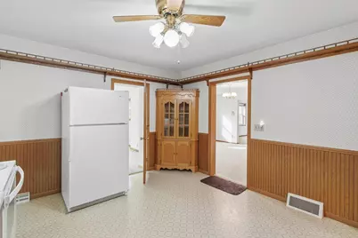 132 E Marion Street, Portage, WI 53901 - Photo 4