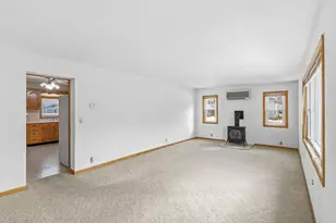 132 E Marion St, Portage, WI 53901 - Photo 8