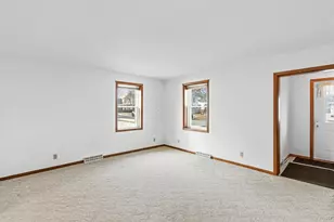 132 E Marion St, Portage, WI 53901 - Photo 16